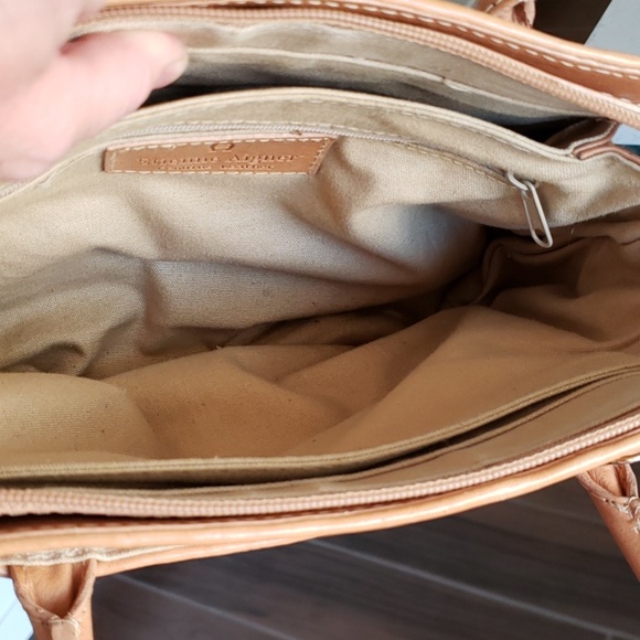 Etienne Aigner Tan leather purse With Woven Design - Picture 6 of 13